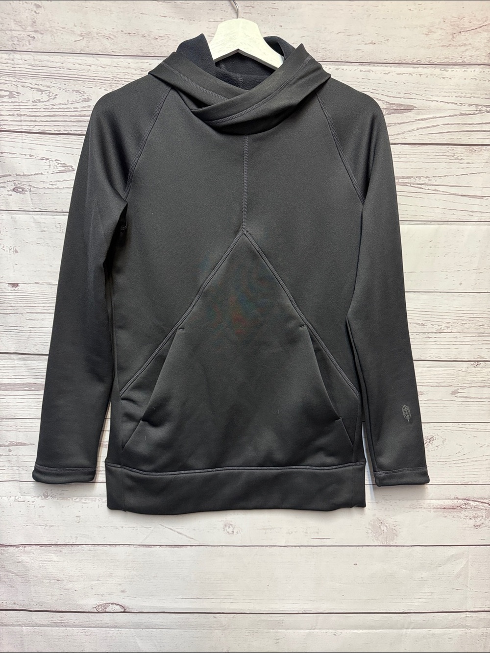 Indygena pullover hoodie